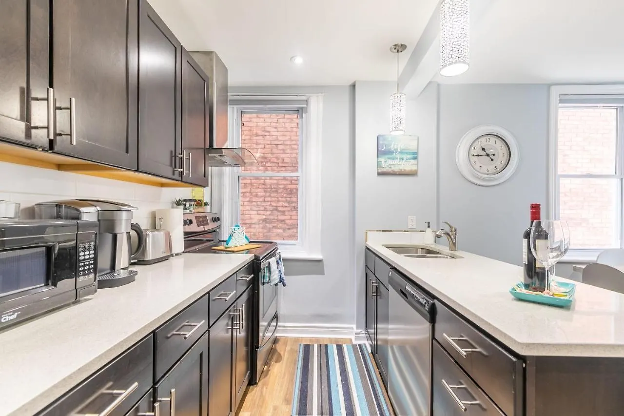 アパート オタワNewly Renovated 1Br Units - Near Little Italyアパートメント カナダ